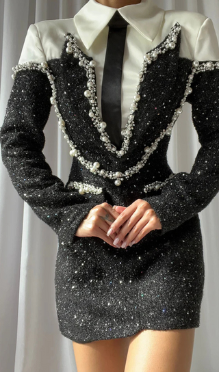 JUPE DE COSTUME EN SEQUINS EMBELLI DE PERLES