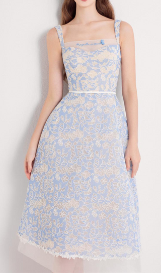 A-LINE SQUARE NECK EMBROIDERED LACE MIDI DRESS IN BLUE