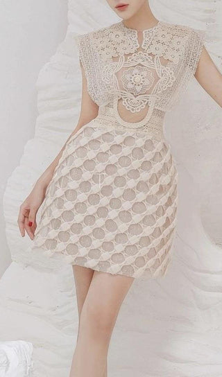 EMBROIDERY CUTOUT MINI DRESS IN APRICOT