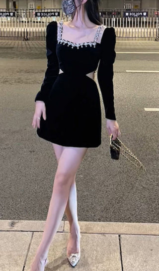 SQUARE NECK LONG SLEEVE VELVET MINI DRESS